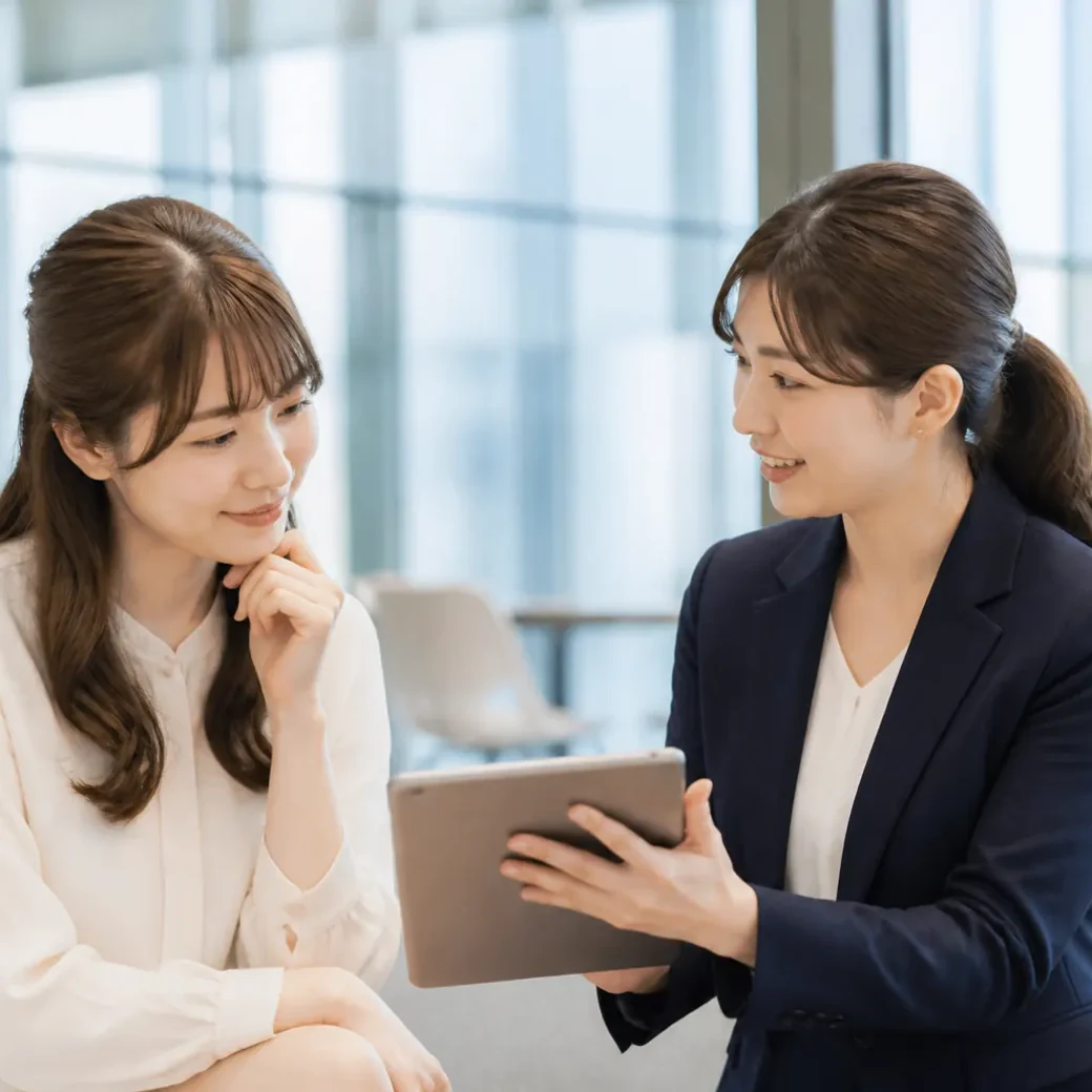 専任コンシェルジュと婚活の進め方を相談する様子
